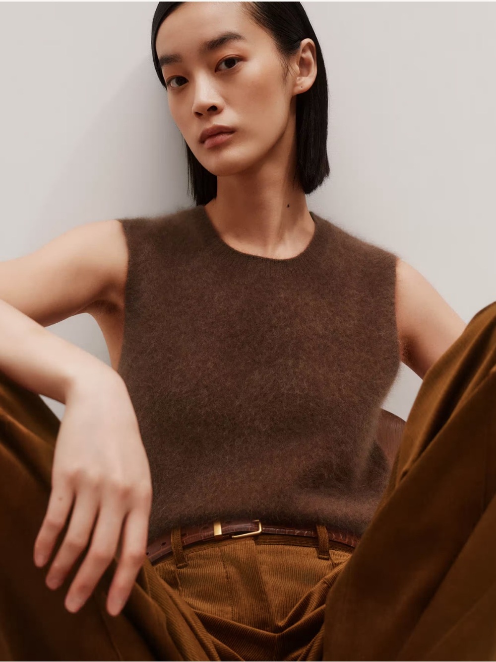 ME+EM Brushed Cashmere Crew Neck Vest in Chestnut Brown size Medium NWT NEW